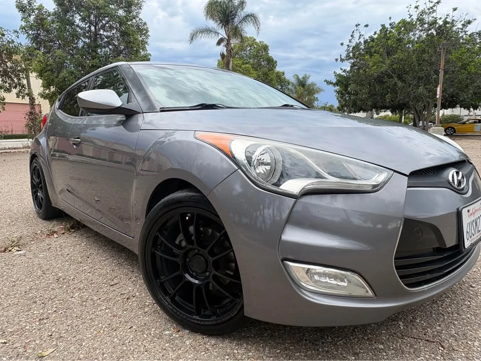 2012 Hyundai Veloster - Image 2 of 7