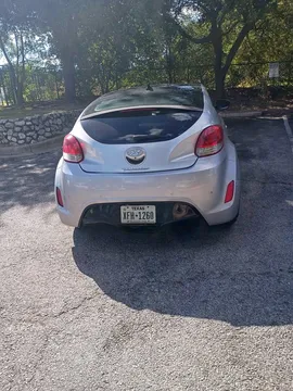 2012 Hyundai Veloster 2.0 Coupe 3D