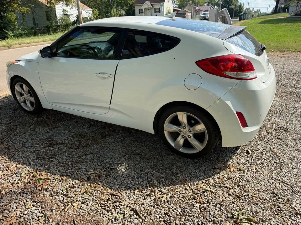 2012 Hyundai Veloster - Image 7 of 12