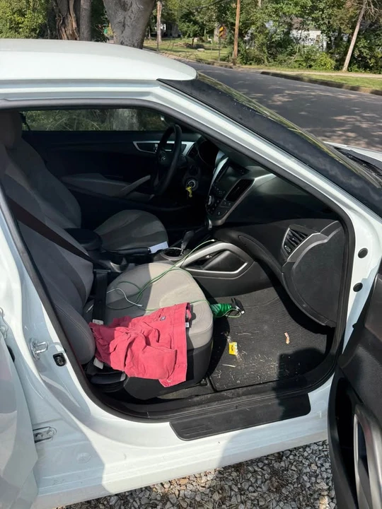 2012 Hyundai Veloster - Image 12 of 12
