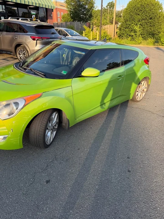 2012 Hyundai Veloster - Image 2 of 11
