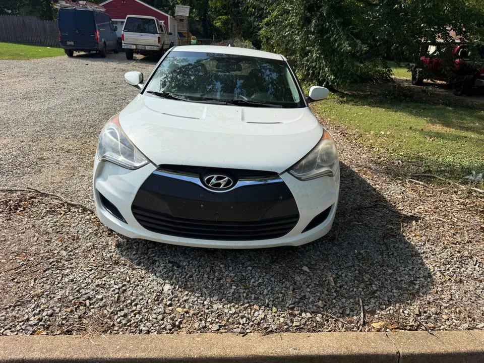 2012 Hyundai Veloster - Image 9 of 12