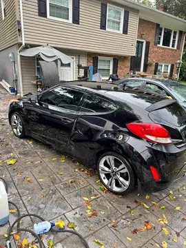 2012 Hyundai Veloster 2.0 Coupe 3D