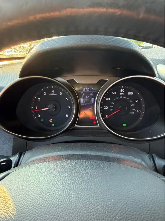 2012 Hyundai Veloster - Image 7 of 11