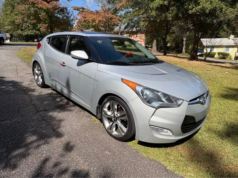 2012 Hyundai Veloster - Image 3 of 10