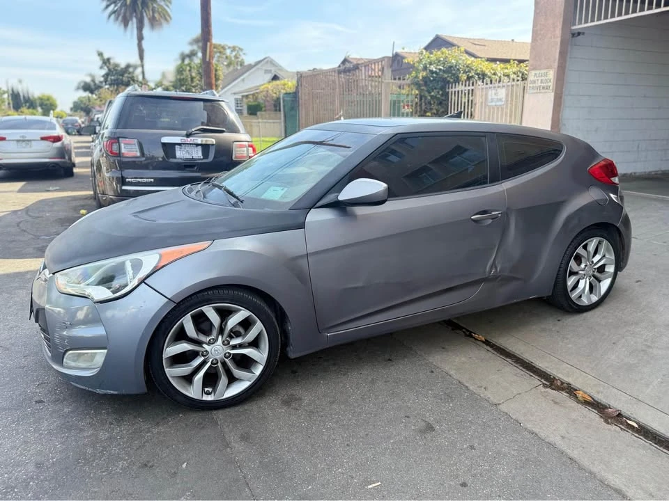 2012 Hyundai Veloster - Image 5 of 11