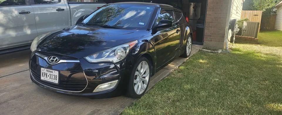 2012 Hyundai Veloster - Image 2 of 9