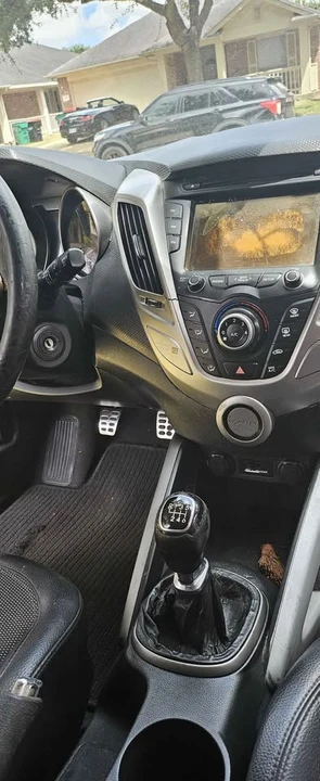 2012 Hyundai Veloster - Image 8 of 9