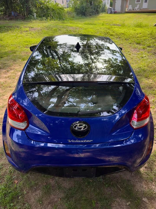 2012 Hyundai Veloster - Image 8 of 18