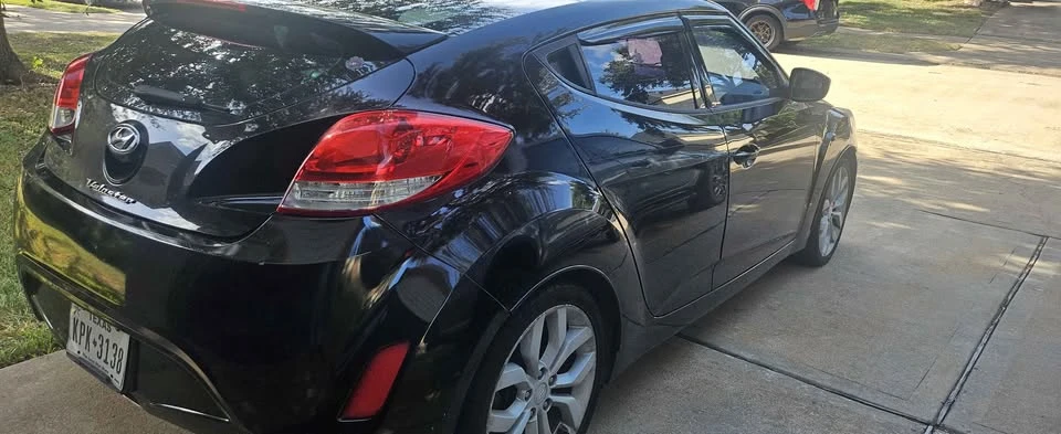 2012 Hyundai Veloster - Image 4 of 9
