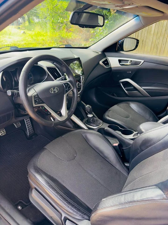 2012 Hyundai Veloster - Image 13 of 18