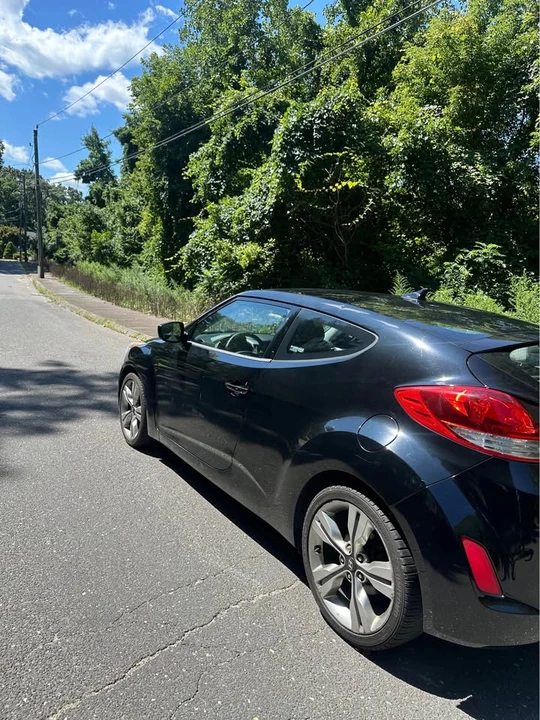 2012 Hyundai Veloster - Image 5 of 8