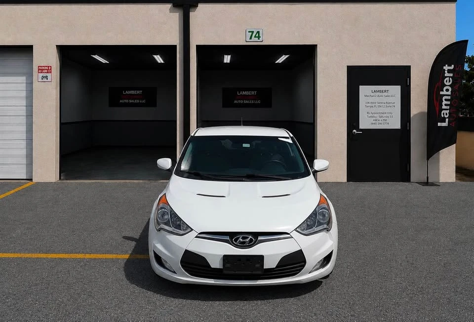 2012 Hyundai Veloster - Image 2 of 7