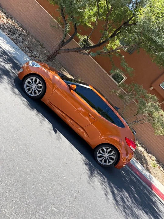 2012 Hyundai Veloster - Image 9 of 11