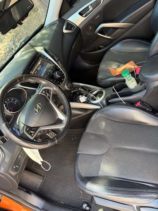 2012 Hyundai Veloster - Image 10 of 11