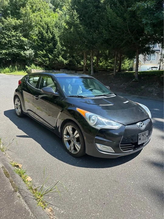 2012 Hyundai Veloster - Image 2 of 8