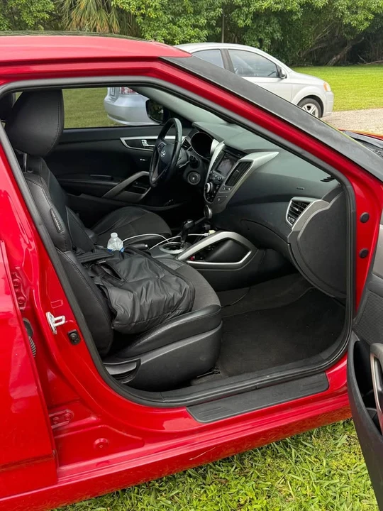 2012 Hyundai Veloster - Image 5 of 8