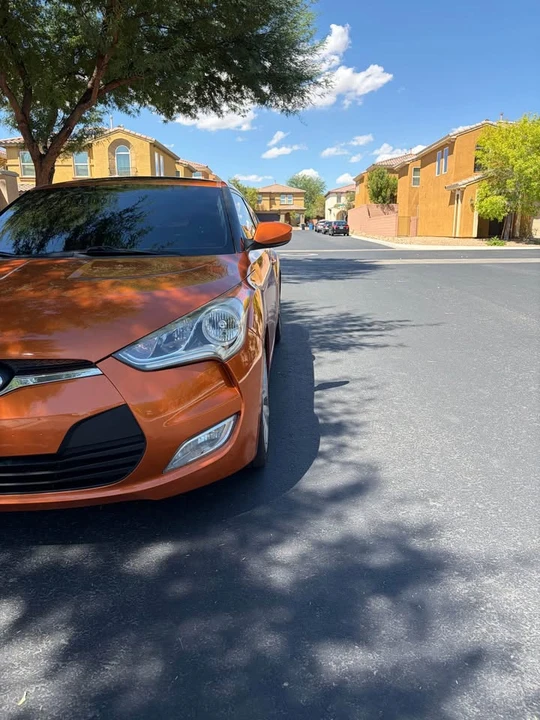 2012 Hyundai Veloster - Image 2 of 11