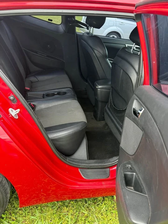 2012 Hyundai Veloster - Image 7 of 8