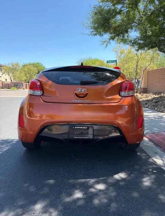 2012 Hyundai Veloster - Image 2 of 6
