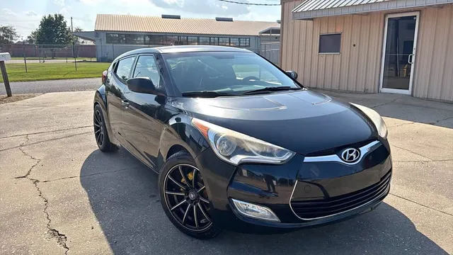 2012 Hyundai Veloster 2.0 Premium Coupe 3D