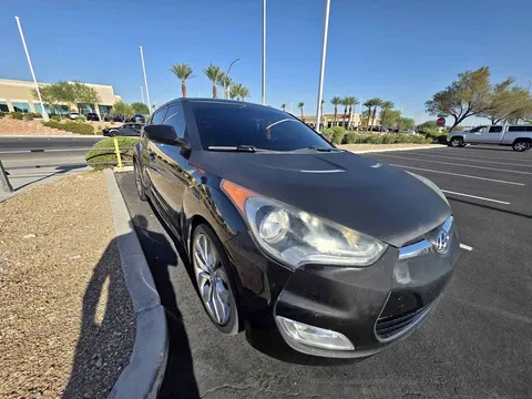 2012 Hyundai Veloster 2.0 Premium Coupe 3D