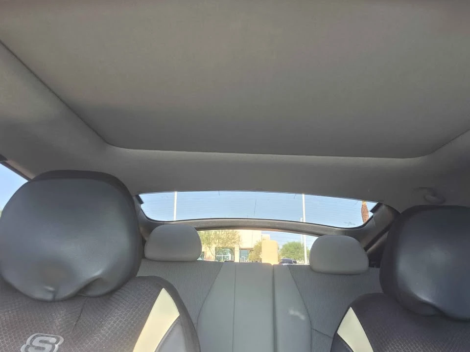2012 Hyundai Veloster - Image 10 of 13