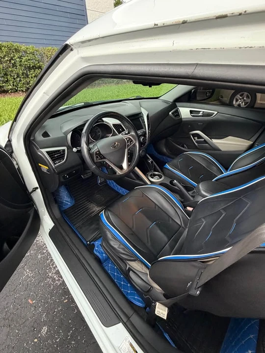 2012 Hyundai Veloster - Image 12 of 20