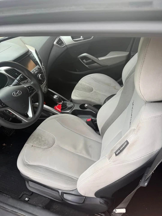 2012 Hyundai Veloster - Image 8 of 8