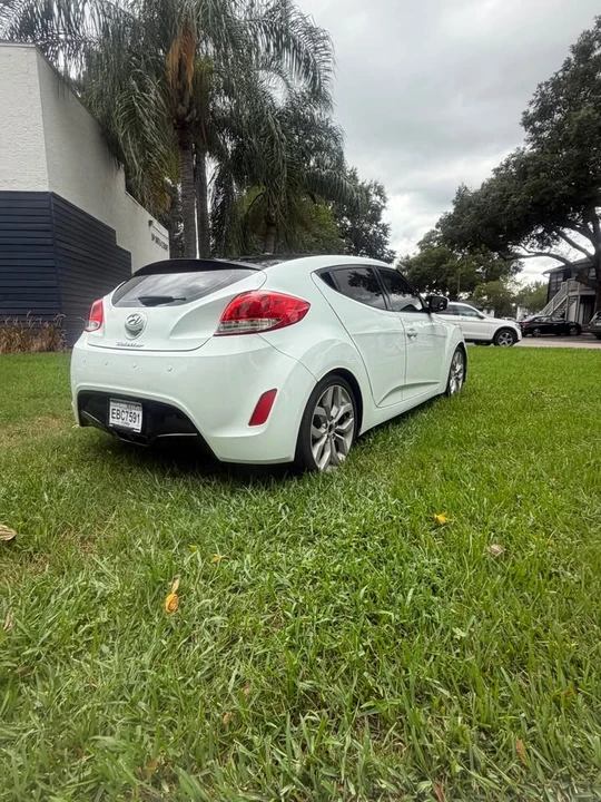 2012 Hyundai Veloster - Image 4 of 20