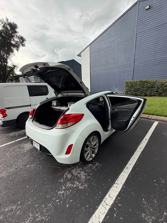 2012 Hyundai Veloster - Image 16 of 20