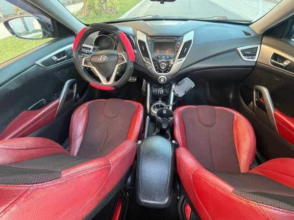 2012 Hyundai Veloster - Image 18 of 20