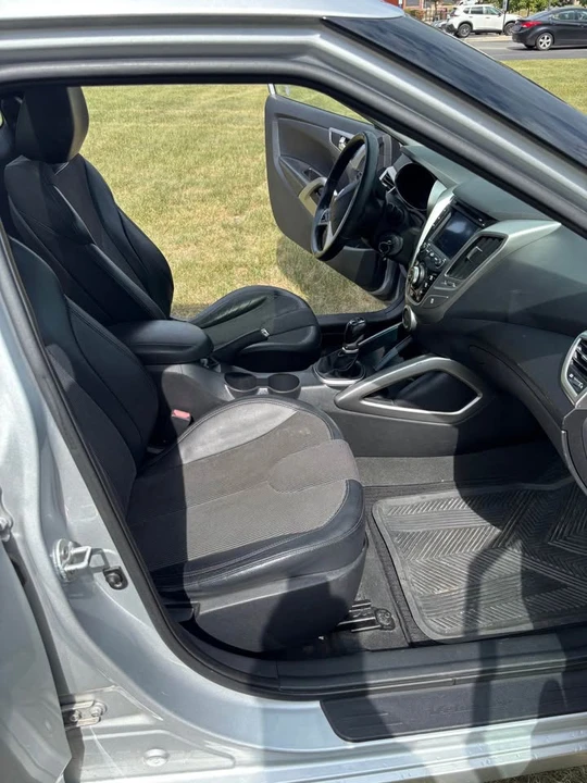 2012 Hyundai Veloster - Image 16 of 20