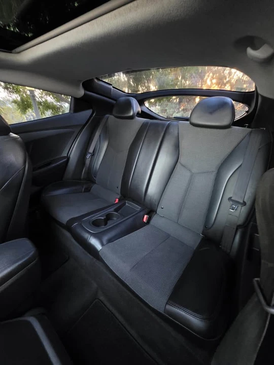2012 Hyundai Veloster - Image 11 of 12
