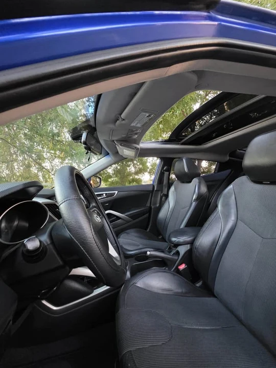 2012 Hyundai Veloster - Image 12 of 12