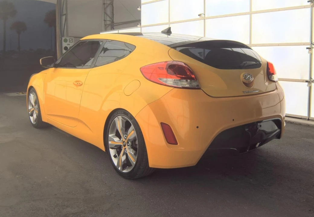 2012 Hyundai Veloster - Image 7 of 18