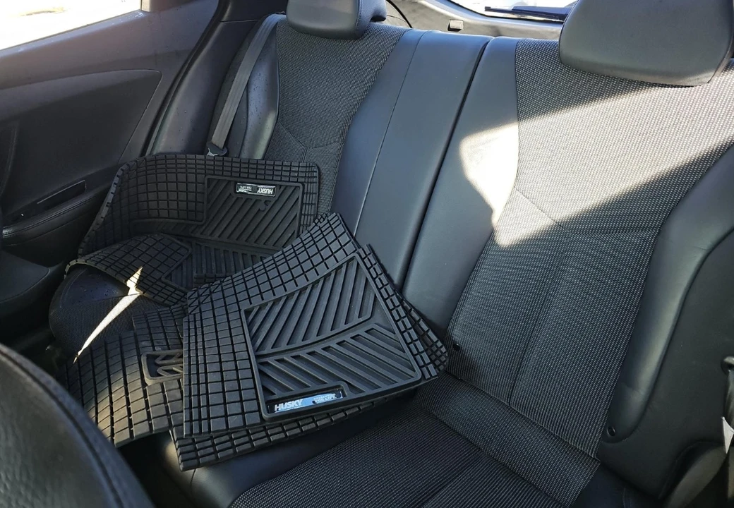2012 Hyundai Veloster - Image 13 of 18