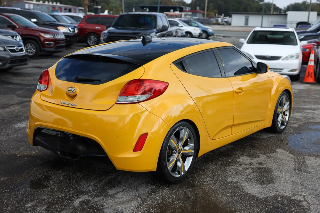 2012 Hyundai Veloster - Image 11 of 12