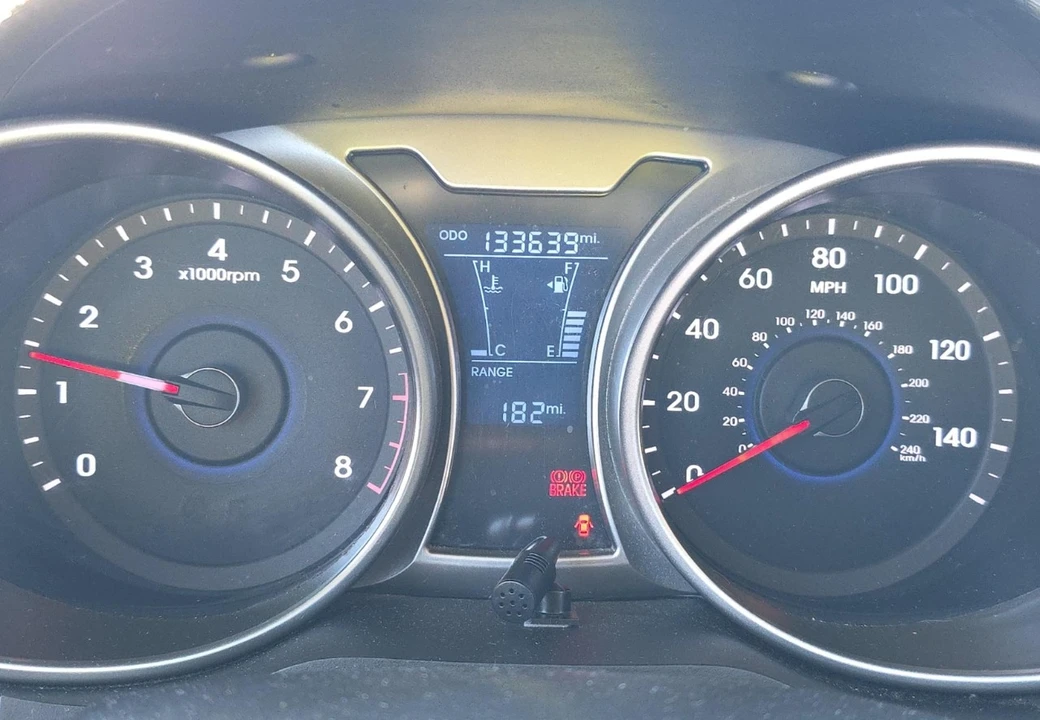 2012 Hyundai Veloster - Image 12 of 18