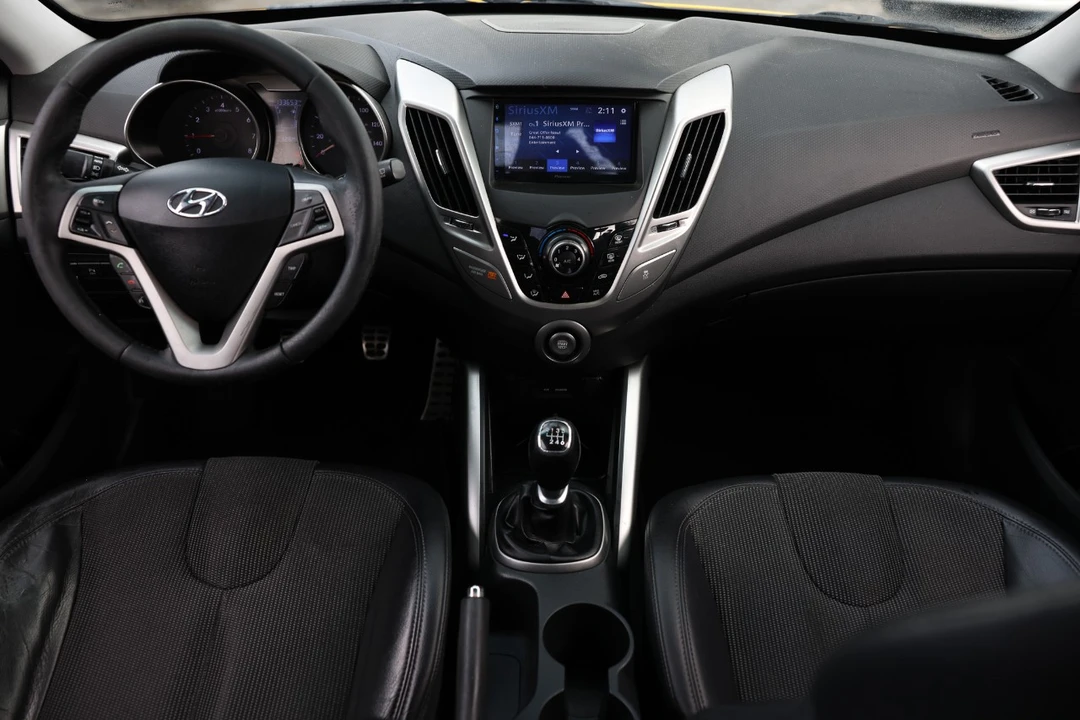 2012 Hyundai Veloster - Image 2 of 12
