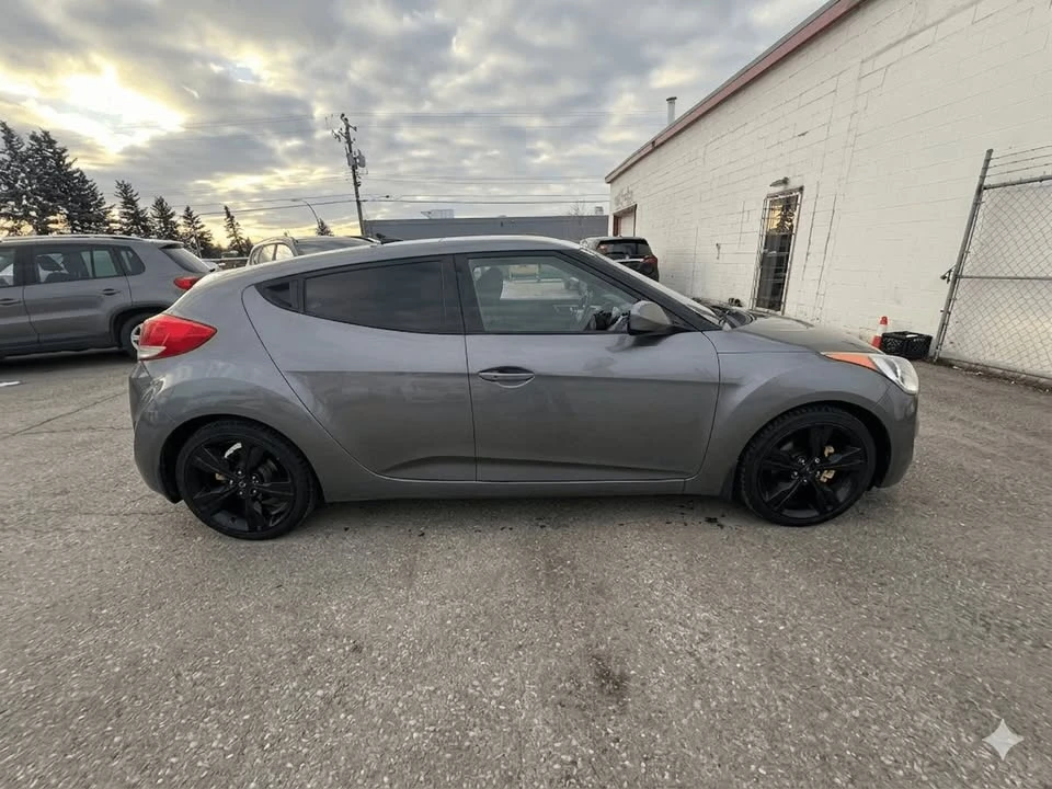 2012 Hyundai Veloster - Image 4 of 19