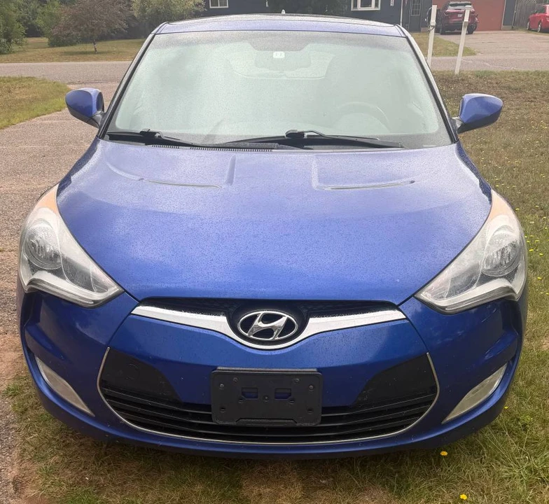 2012 Hyundai Veloster - Image 2 of 24
