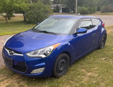 2012 Hyundai Veloster Base 3Dr Coupe