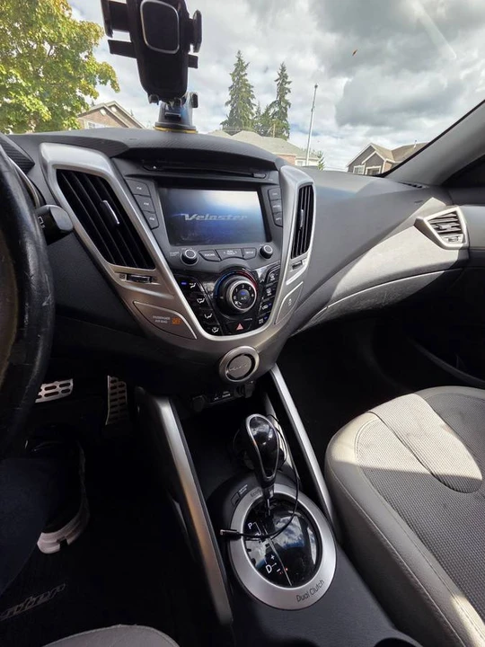 2012 Hyundai Veloster - Image 9 of 14