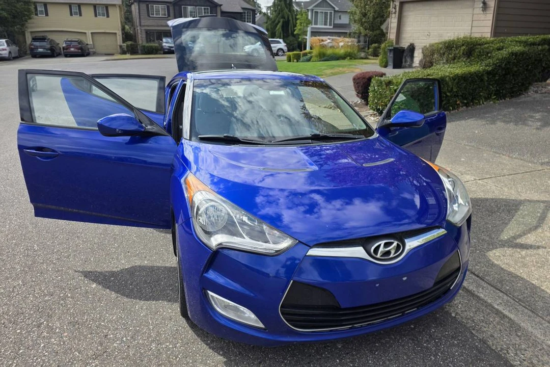 2012 Hyundai Veloster - Image 7 of 14