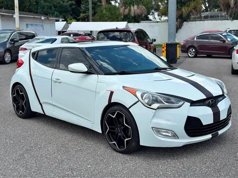 2012 Hyundai Veloster Base 6-Speed Manual