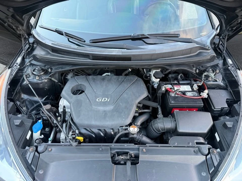 2012 Hyundai Veloster - Image 12 of 20
