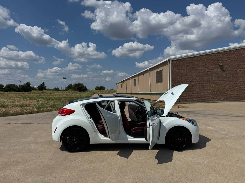 2012 Hyundai Veloster - Image 9 of 15