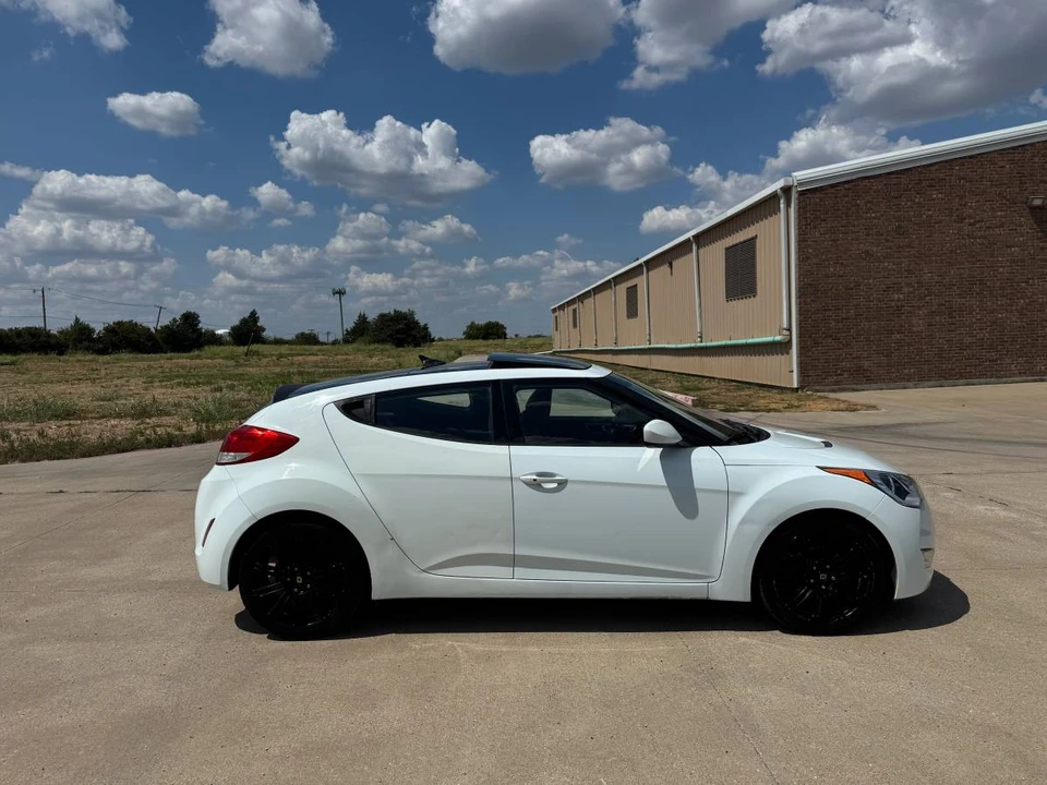 2012 Hyundai Veloster - Image 6 of 15