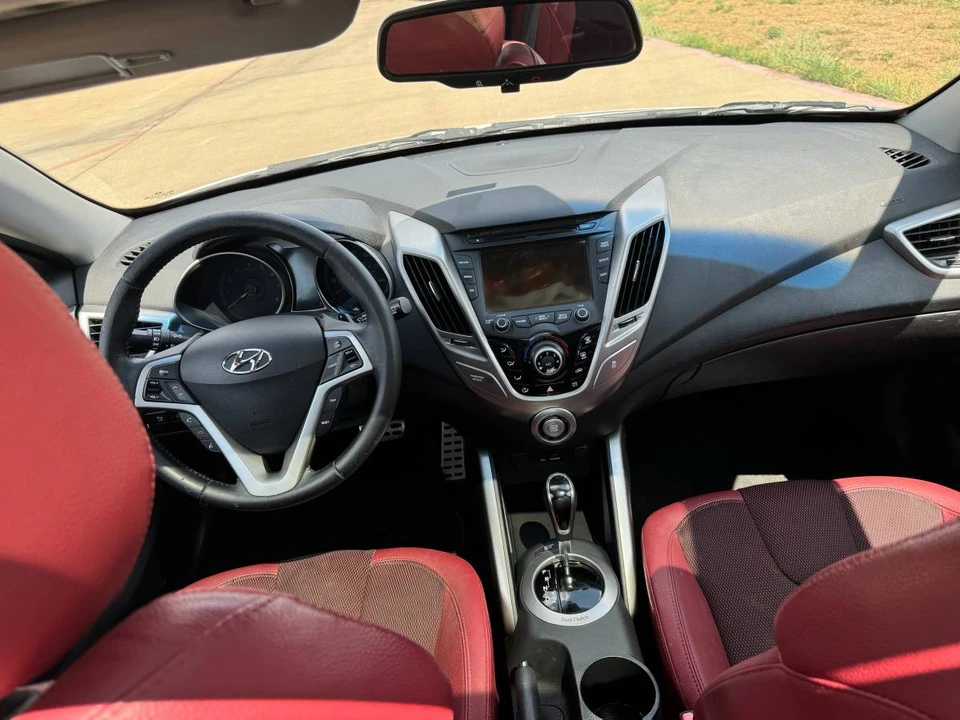 2012 Hyundai Veloster - Image 12 of 15